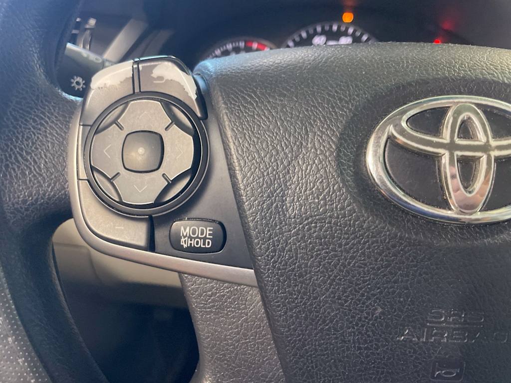 Thumbnail: 2012 Toyota Camry - 26