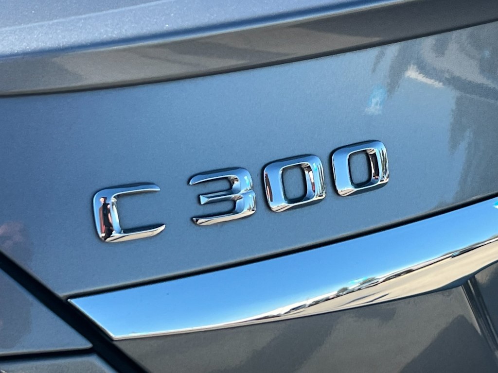 Thumbnail: 2015 Mercedes-Benz C-Class - 7