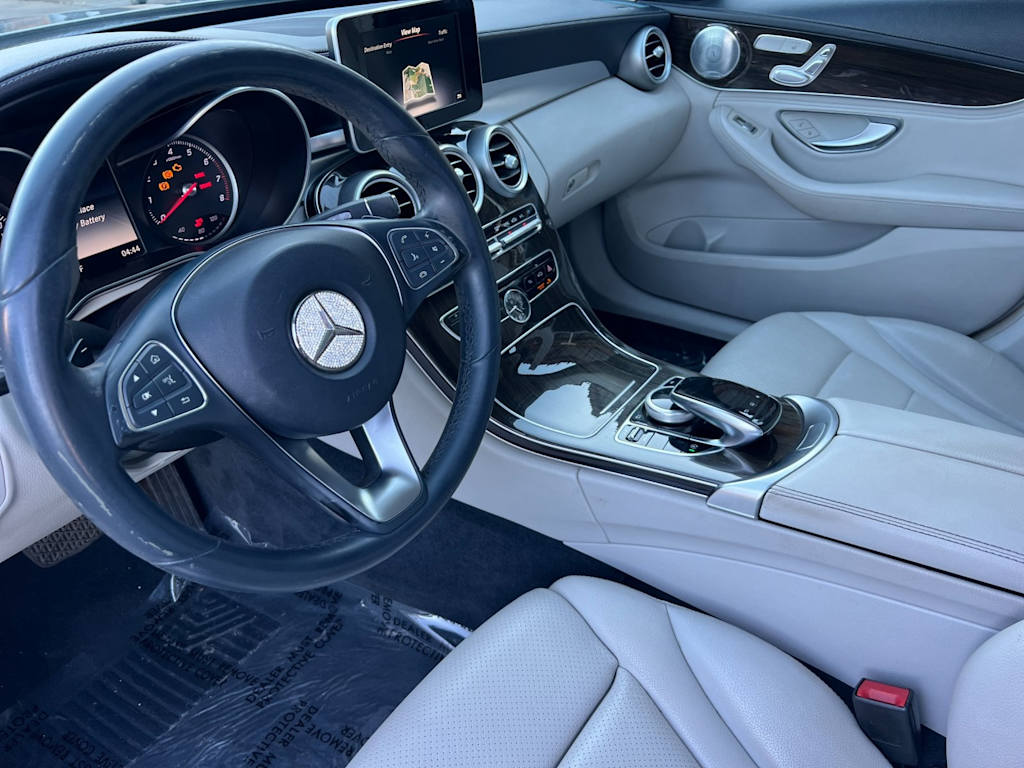 Thumbnail: 2015 Mercedes-Benz C-Class - 9