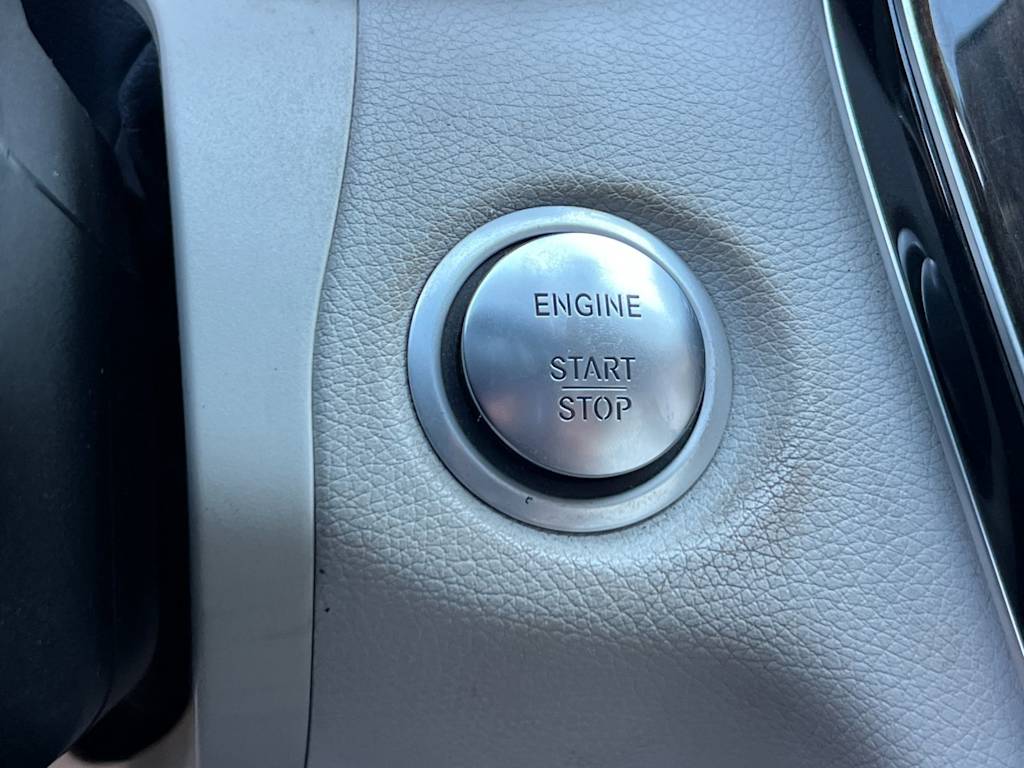 Thumbnail: 2015 Mercedes-Benz C-Class - 27