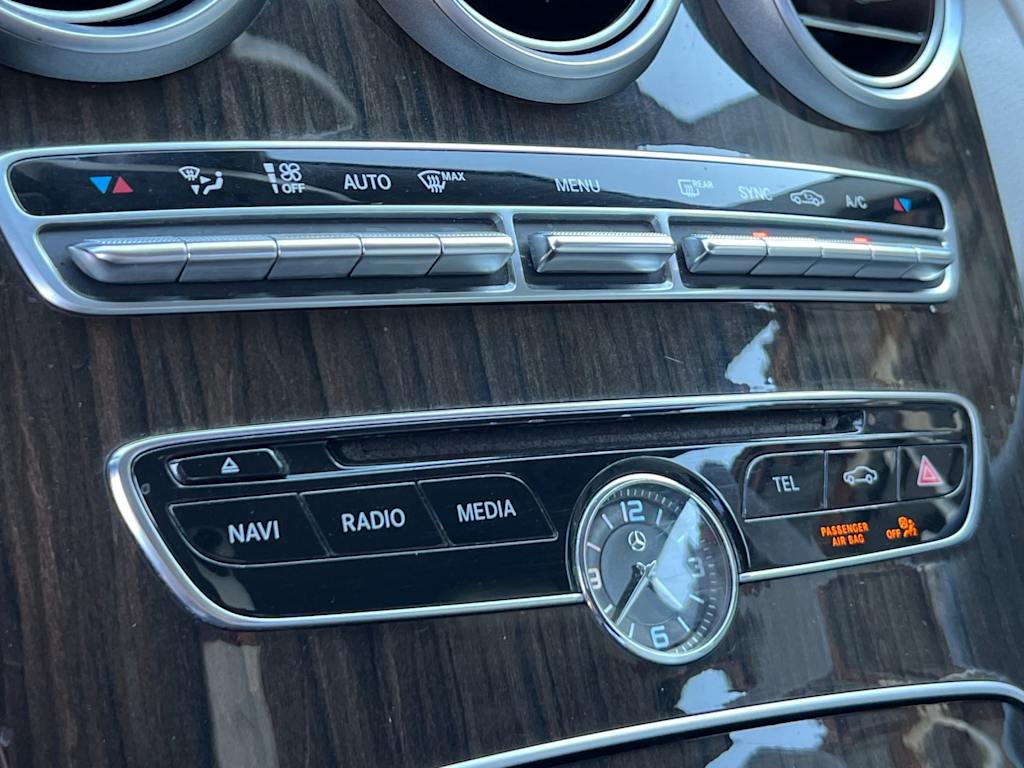 Thumbnail: 2015 Mercedes-Benz C-Class - 25