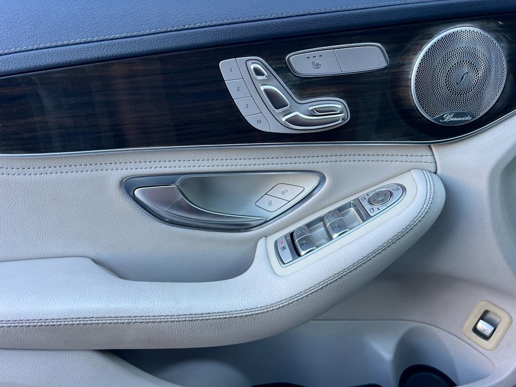 Thumbnail: 2015 Mercedes-Benz C-Class - 21