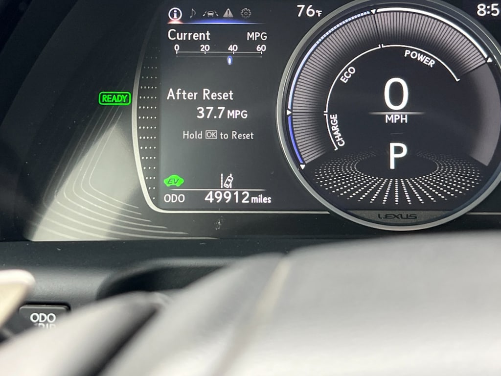 Thumbnail: 2022 Lexus ES - 28