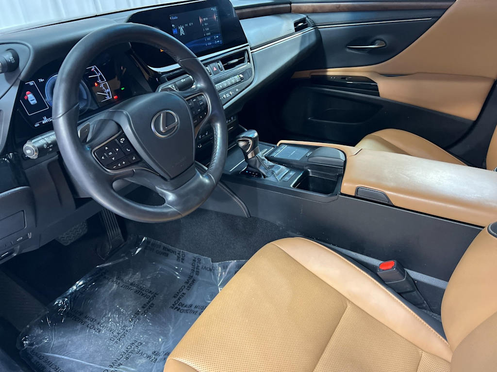 Thumbnail: 2022 Lexus ES - 9