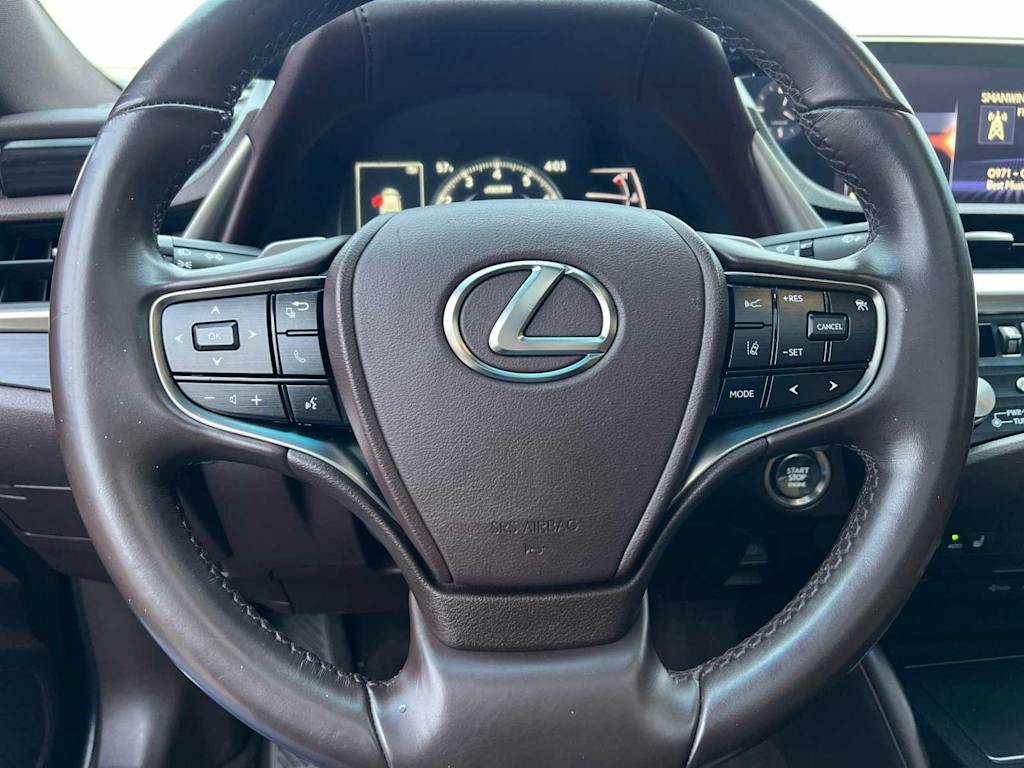 2021 Lexus ES 350 28