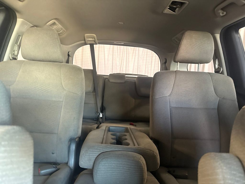 Thumbnail: 2011 Honda Odyssey - 23