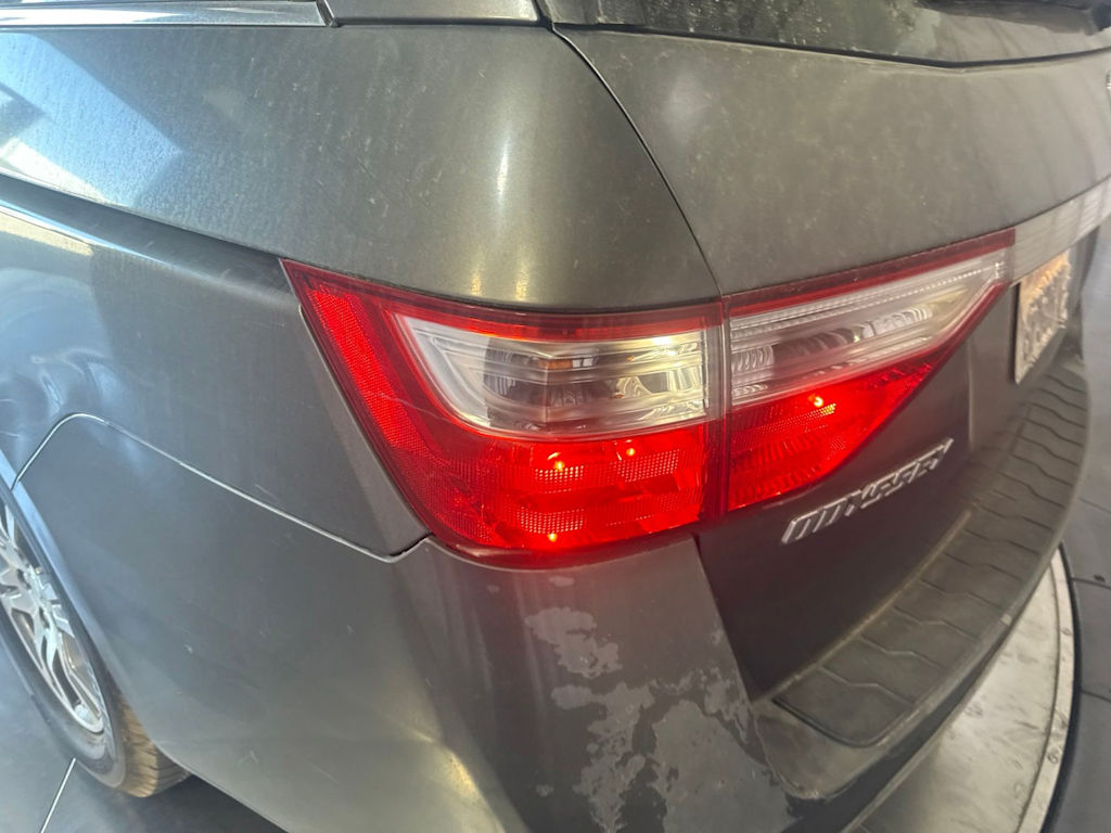 Thumbnail: 2011 Honda Odyssey - 17
