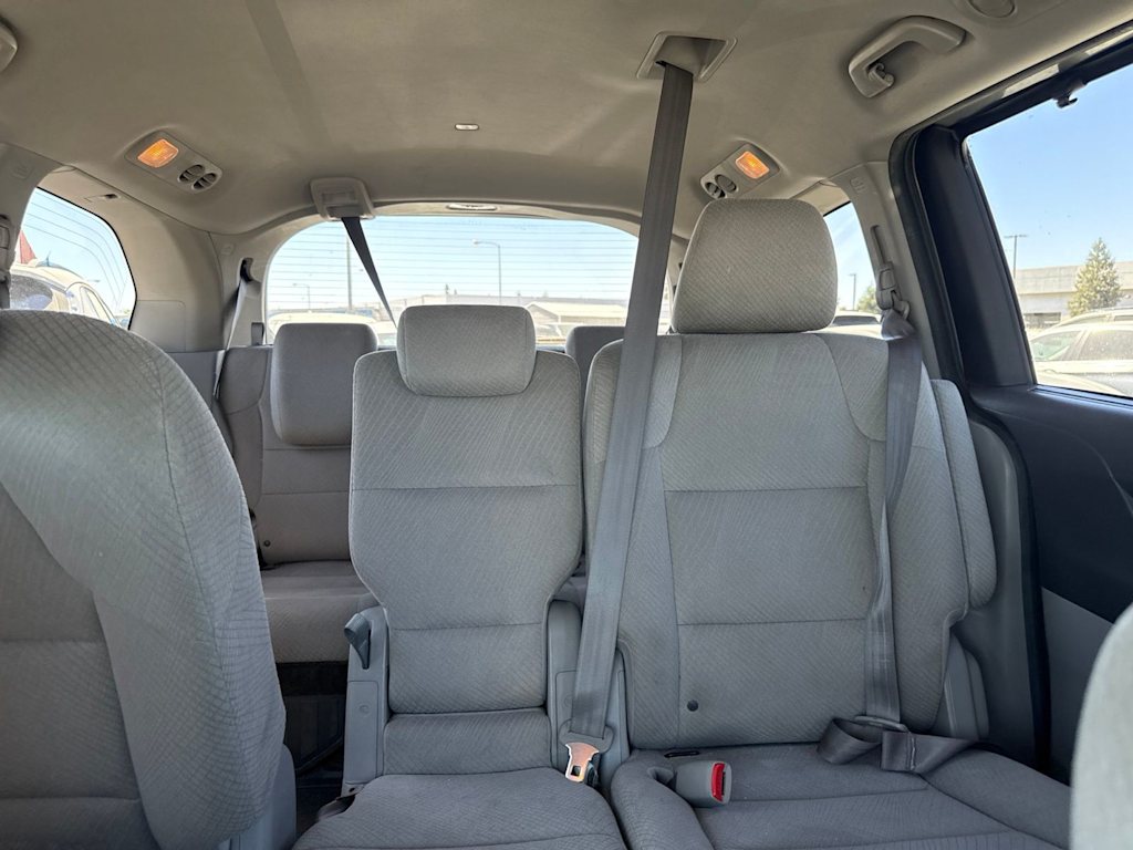 Thumbnail: 2014 Honda Odyssey - 21