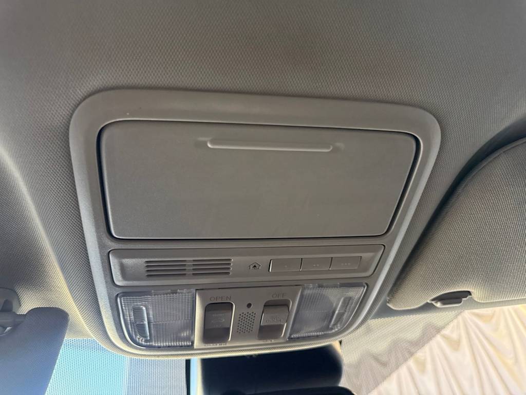 Thumbnail: 2016 Honda Odyssey - 26