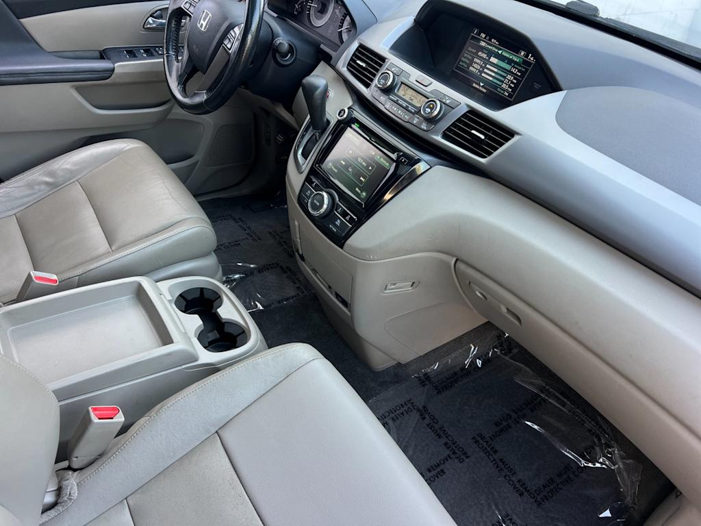 Thumbnail: 2015 Honda Odyssey - 13