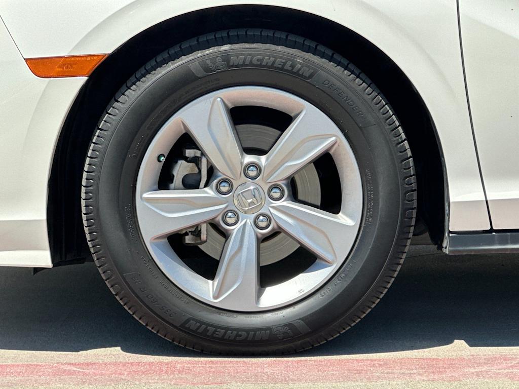 Thumbnail: 2018 Honda Odyssey - 8