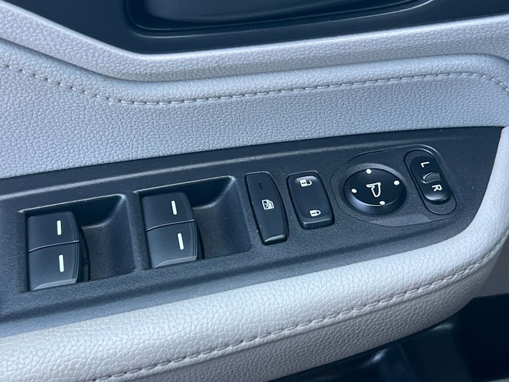 Thumbnail: 2019 Honda Odyssey - 21