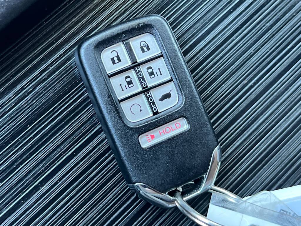Thumbnail: 2019 Honda Odyssey - 15