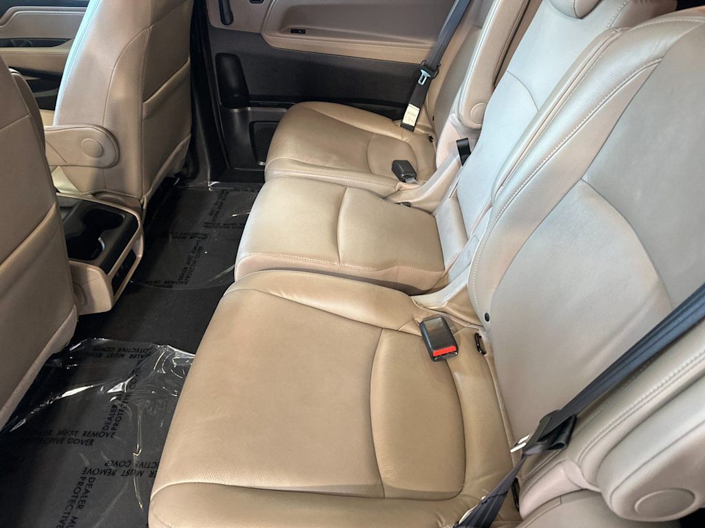 Thumbnail: 2019 Honda Odyssey - 11