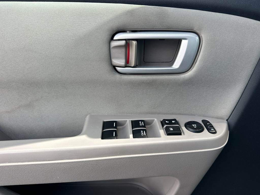 Thumbnail: 2015 Honda Pilot - 22