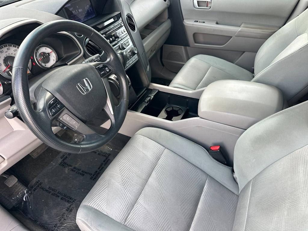 Thumbnail: 2015 Honda Pilot - 10