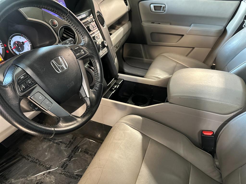 Thumbnail: 2013 Honda Pilot - 9