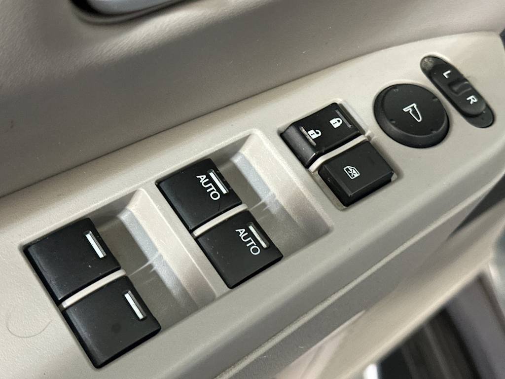 Thumbnail: 2013 Honda Pilot - 22
