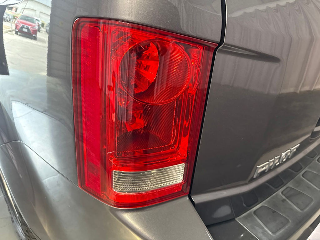 Thumbnail: 2015 Honda Pilot - 19