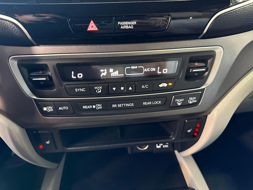 Thumbnail: 2020 Honda Pilot - 16