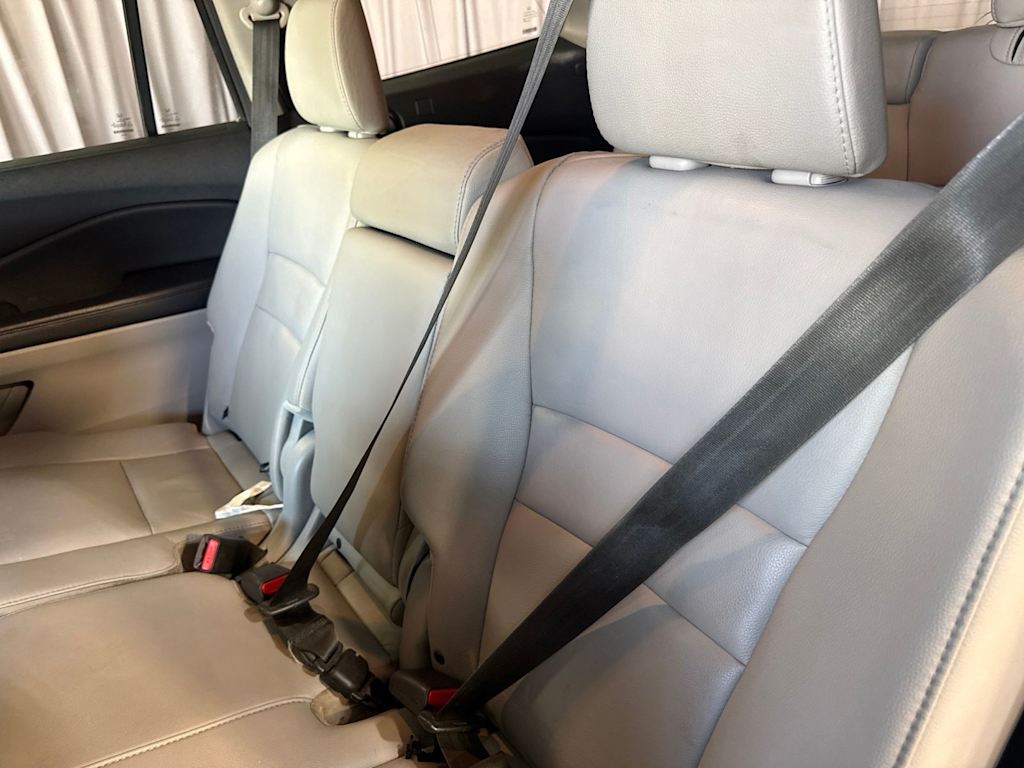 Thumbnail: 2017 Honda Pilot - 7