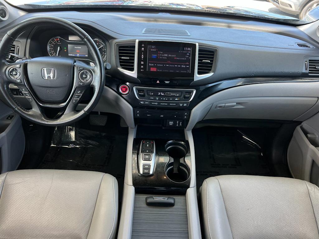 Thumbnail: 2017 Honda Pilot - 2