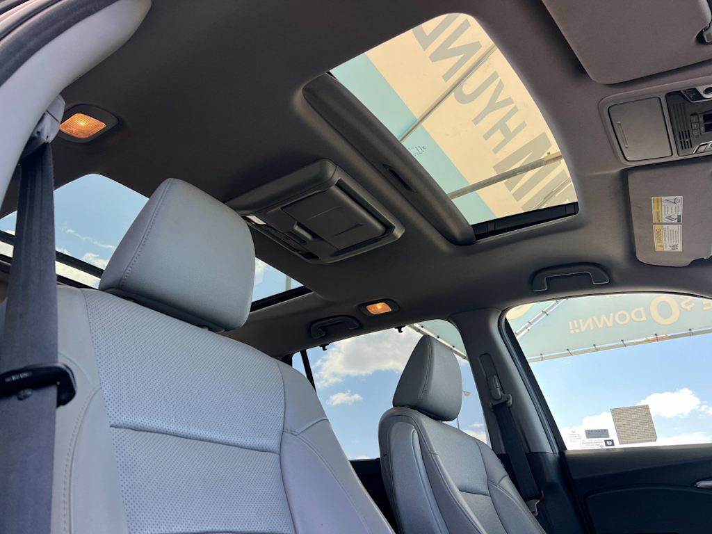 Thumbnail: 2017 Honda Pilot - 25