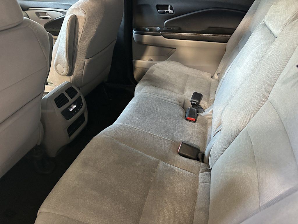 Thumbnail: 2017 Honda Pilot - 11