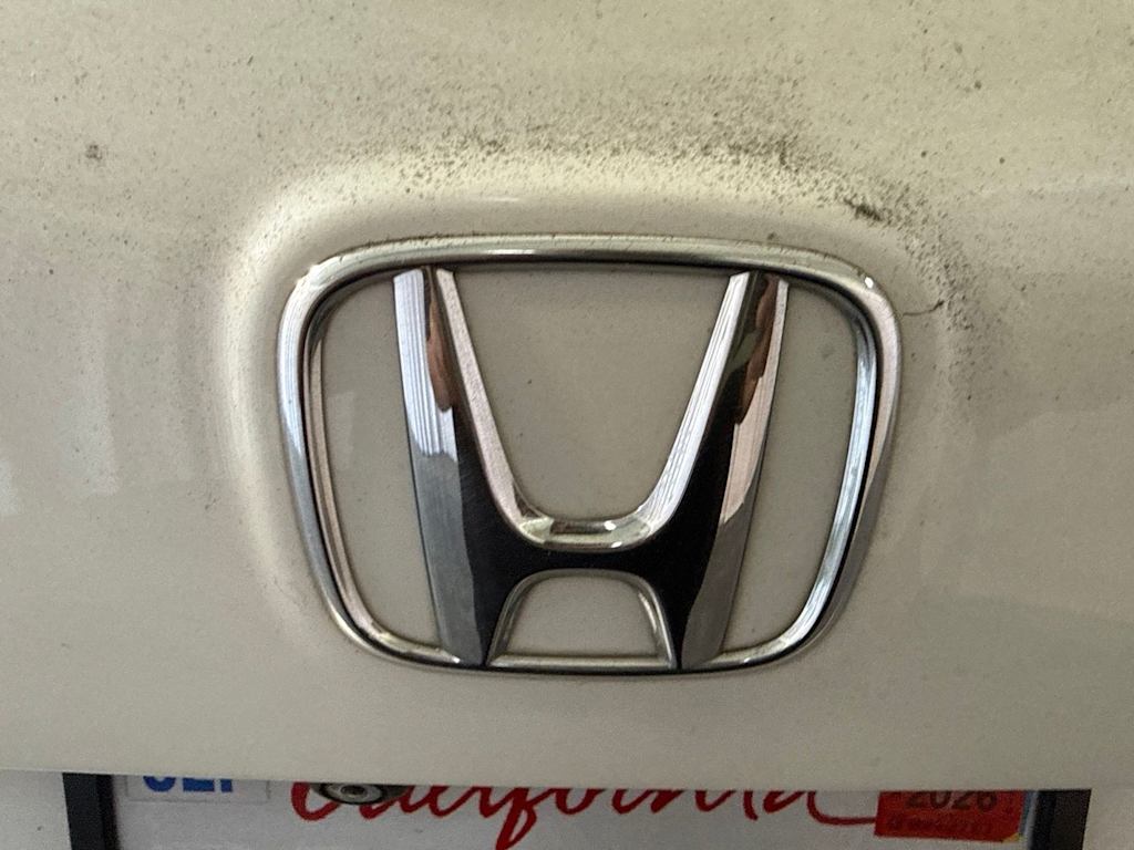 Thumbnail: 2017 Honda Pilot - 18
