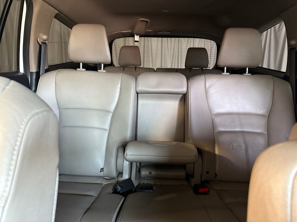 Thumbnail: 2017 Honda Pilot - 24