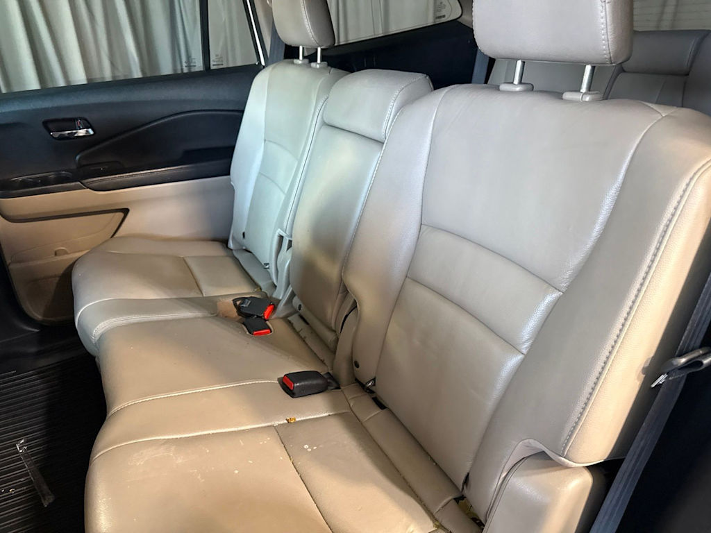 Thumbnail: 2017 Honda Pilot - 7