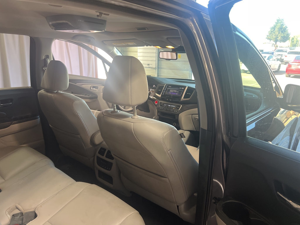 Thumbnail: 2017 Honda Pilot - 24