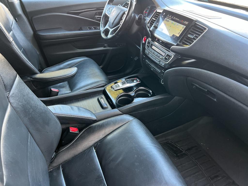 Thumbnail: 2019 Honda Pilot - 12