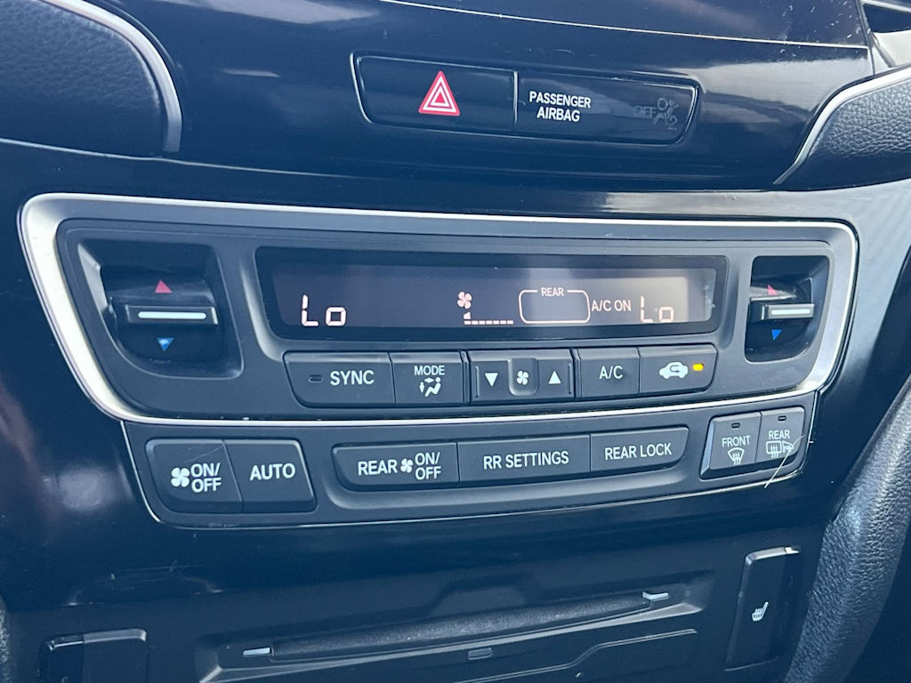 Thumbnail: 2019 Honda Pilot - 28