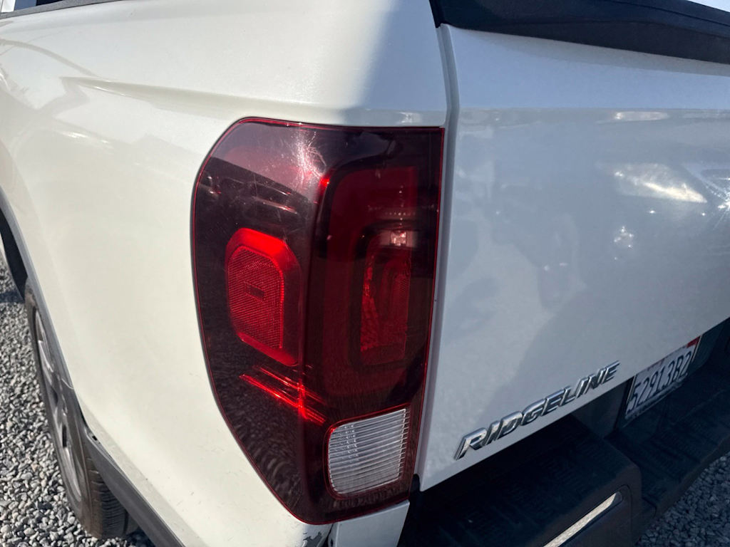 Thumbnail: 2017 Honda Ridgeline - 15