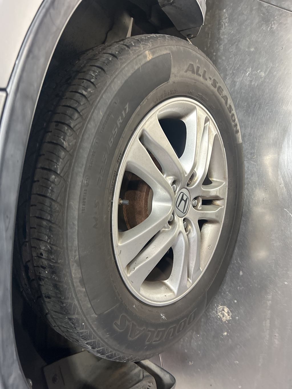 Thumbnail: 2011 Honda CR-V - 17