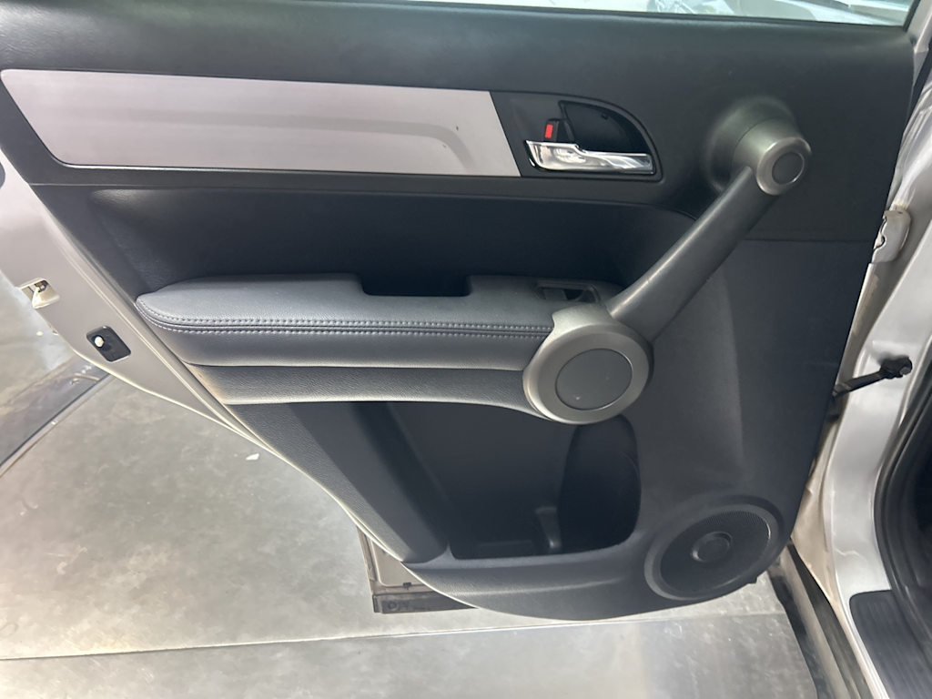 Thumbnail: 2011 Honda CR-V - 24