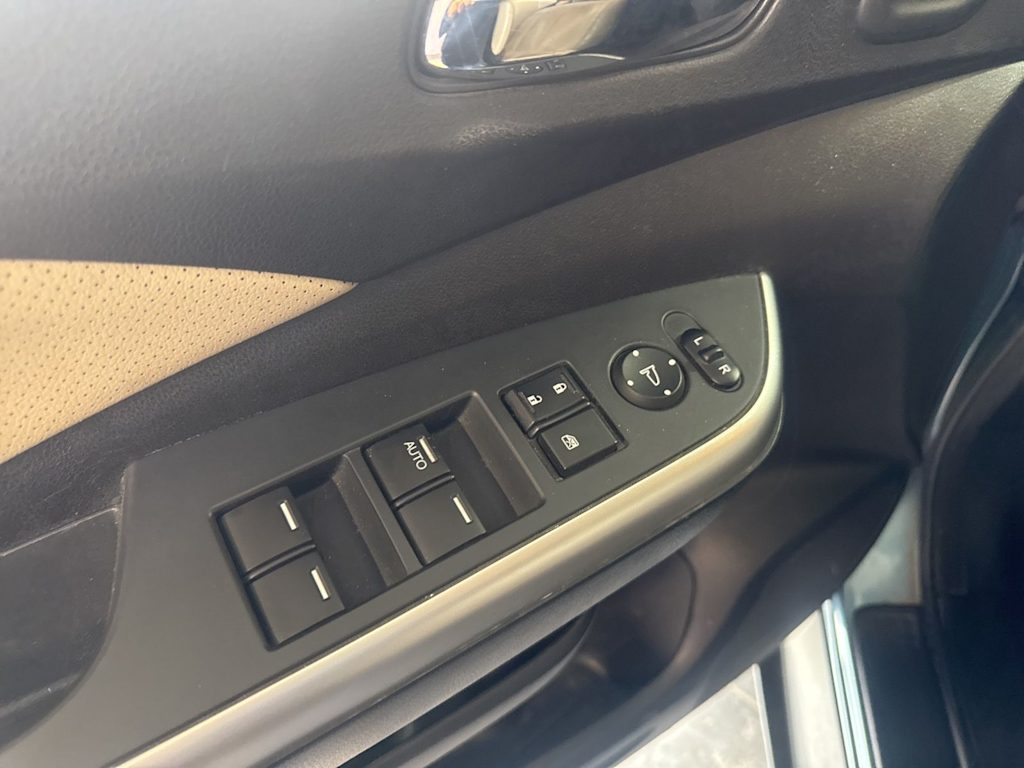 Thumbnail: 2016 Honda CR-V - 23