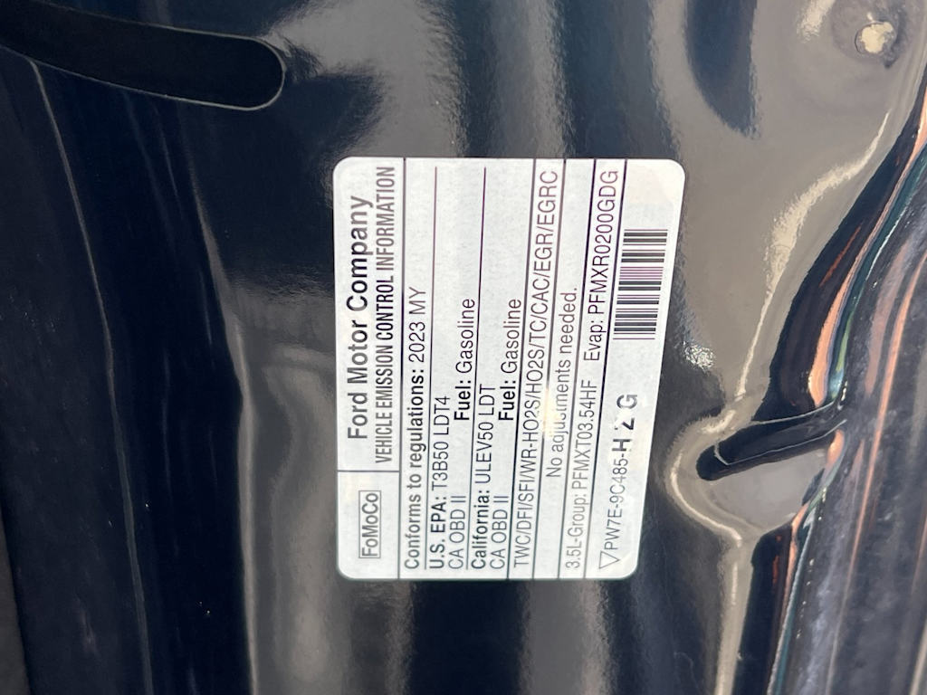 Thumbnail: 2023 Lincoln Navigator - 17