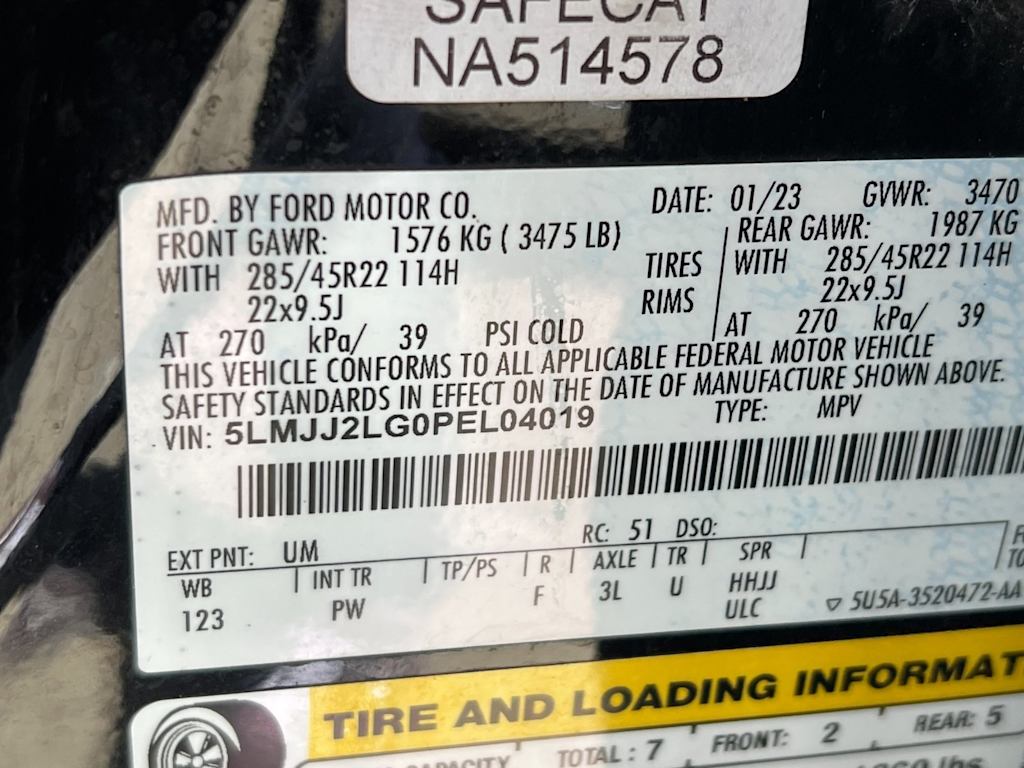 Thumbnail: 2023 Lincoln Navigator - 32