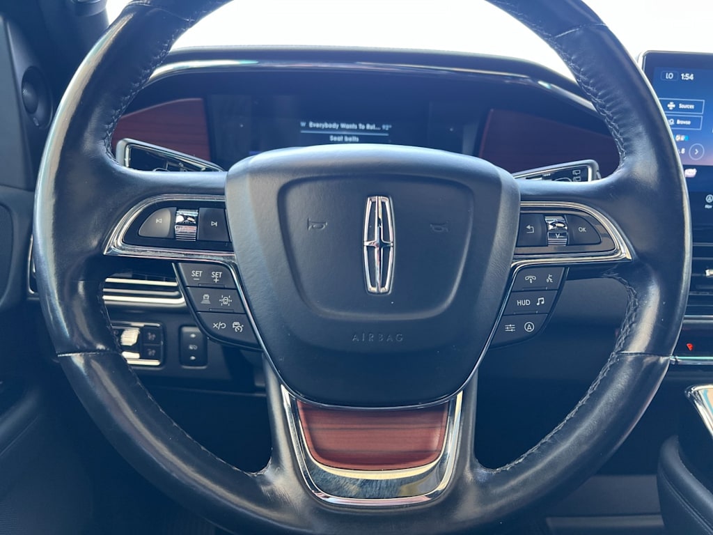 Thumbnail: 2023 Lincoln Navigator - 13