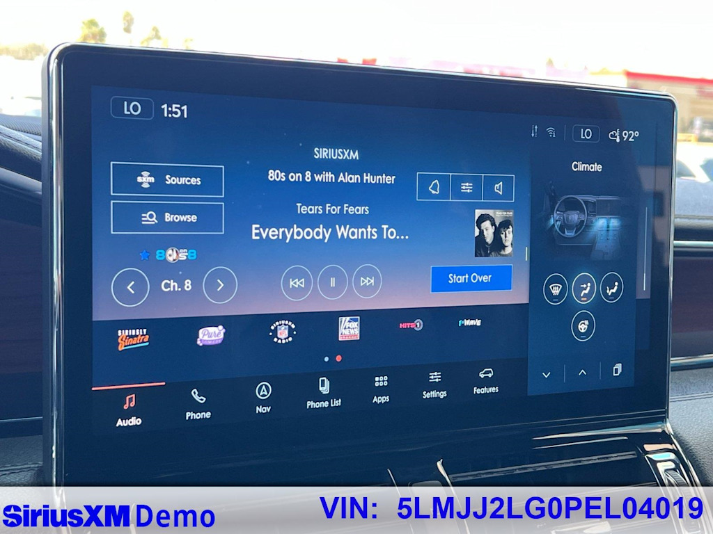 Thumbnail: 2023 Lincoln Navigator - 31