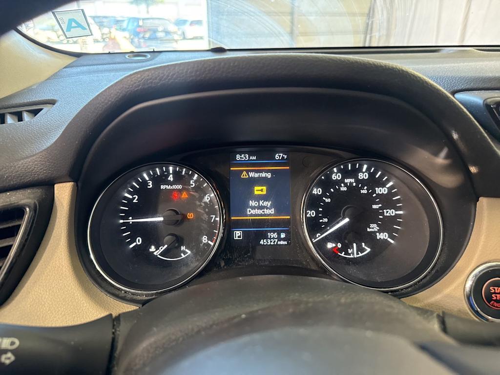 Thumbnail: 2019 Nissan Rogue - 12
