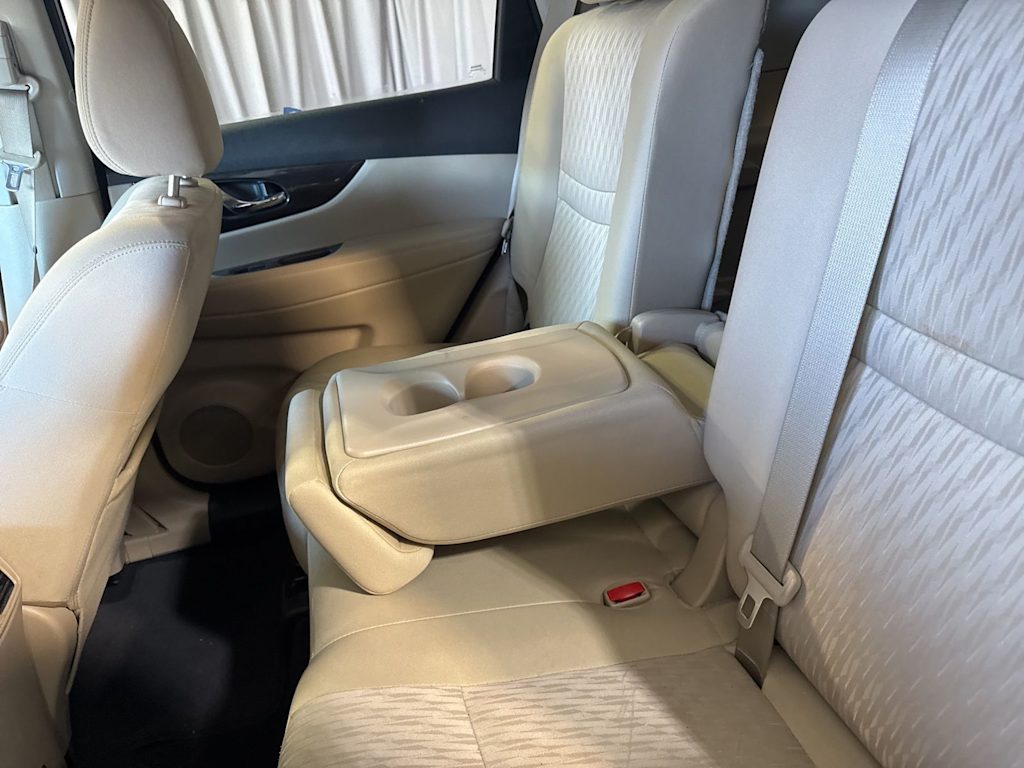 Thumbnail: 2019 Nissan Rogue - 7