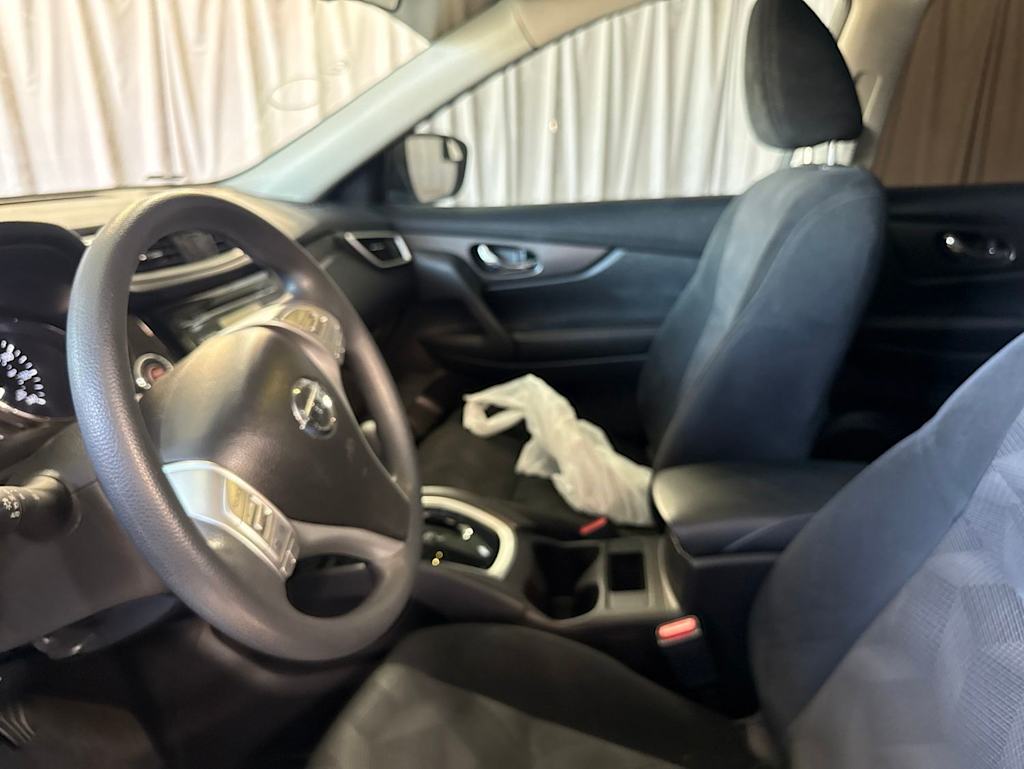 Thumbnail: 2015 Nissan Rogue - 6