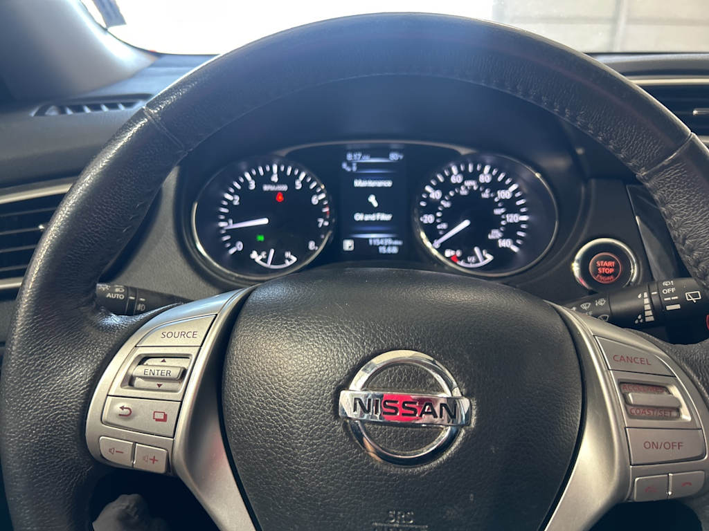 Thumbnail: 2016 Nissan Rogue - 12