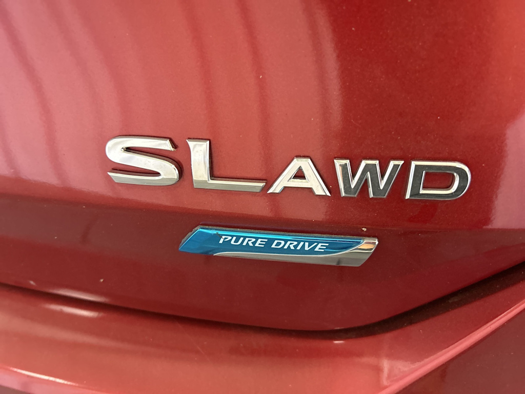 Thumbnail: 2016 Nissan Rogue - 18