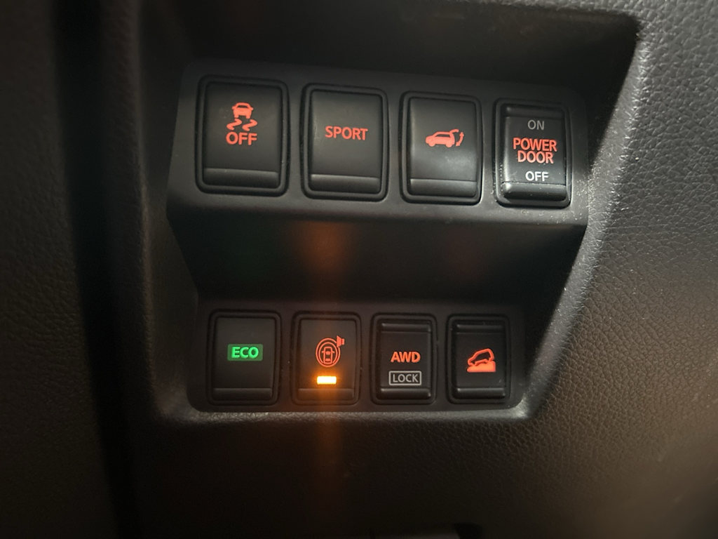 Thumbnail: 2016 Nissan Rogue - 28