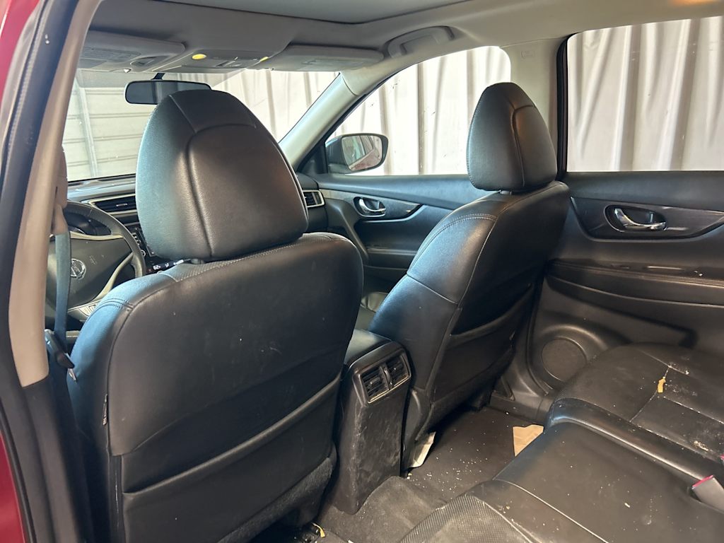 Thumbnail: 2016 Nissan Rogue - 9