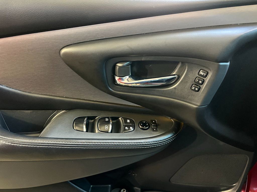 Thumbnail: 2020 Nissan Murano - 23